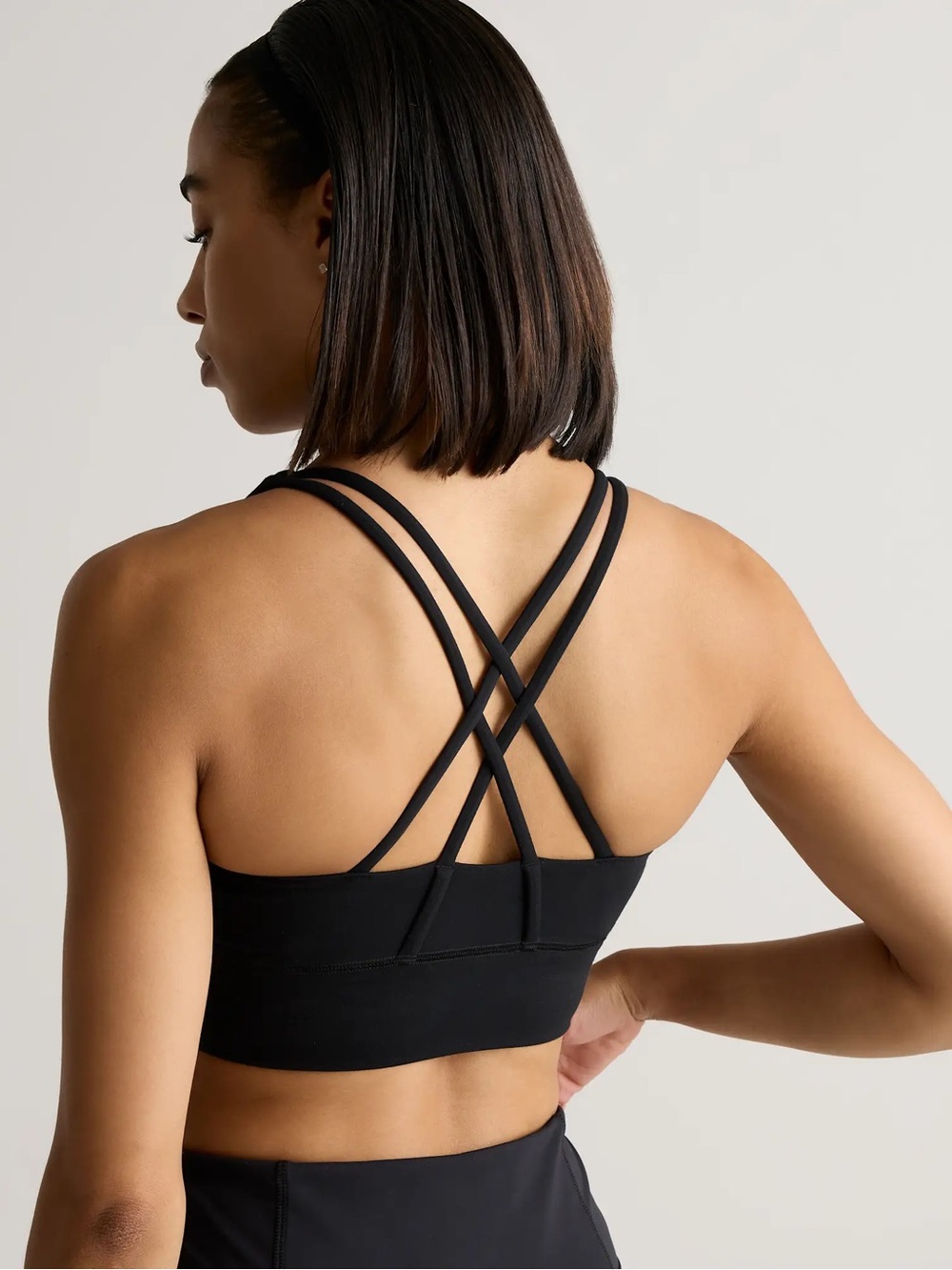 NWT QUINCE Power-Up Long Line Strappy Sports Bra Medium Black 0491